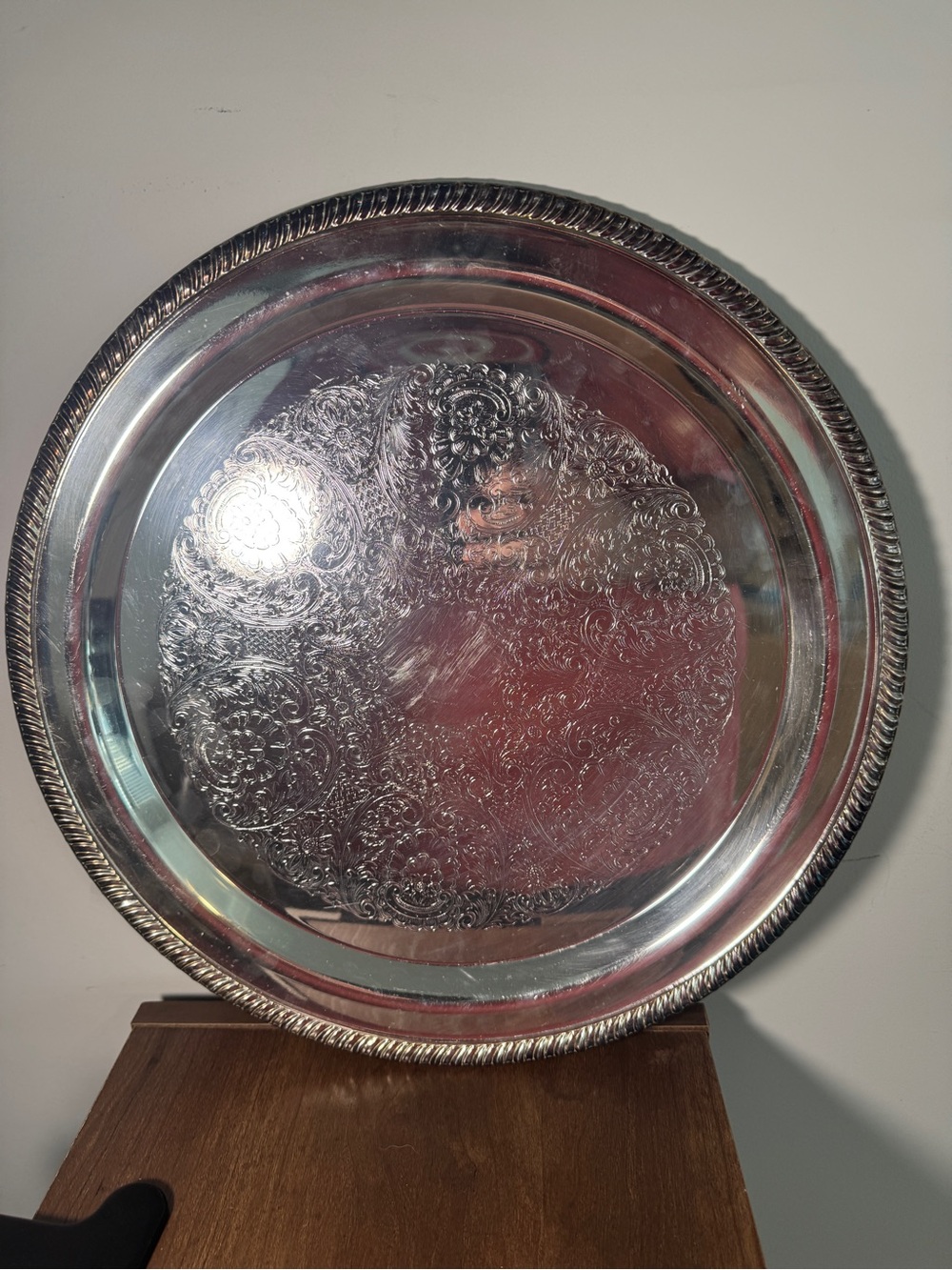 Vintage Leonard Silverplate Round Serving Tray 12.25" Engraved Rope Edge